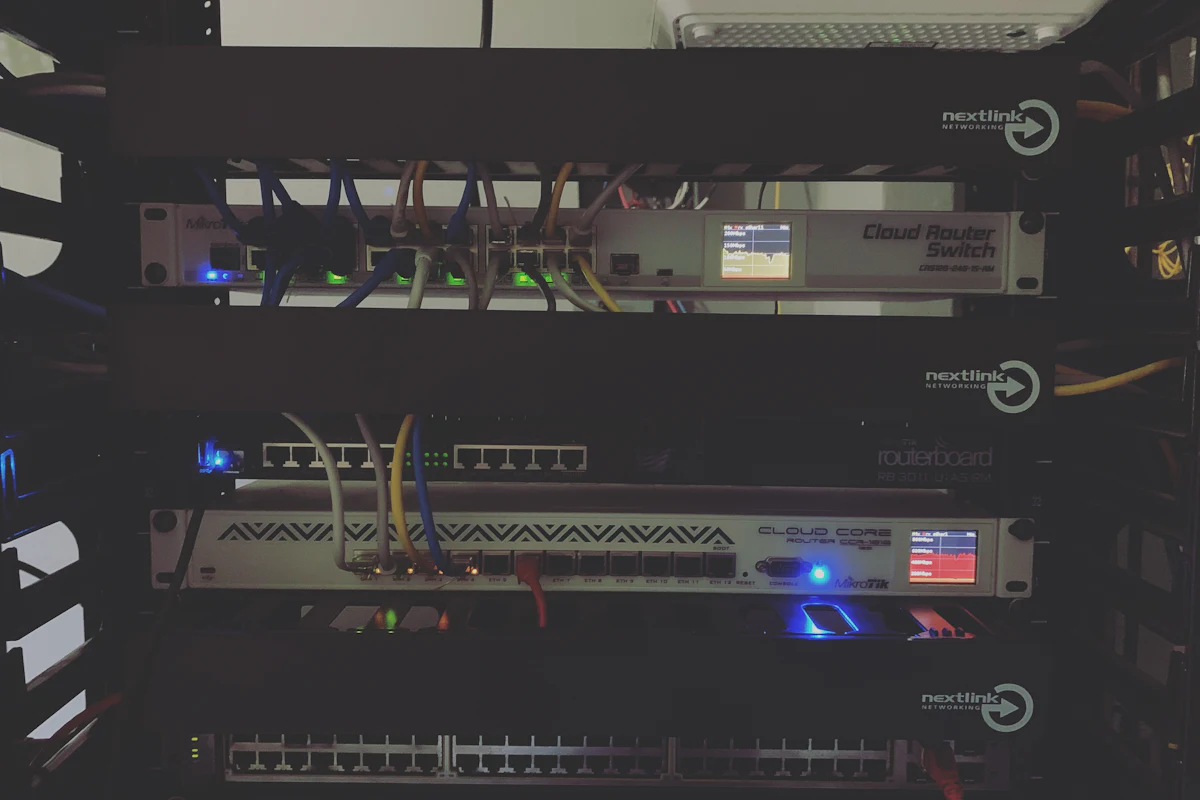 Rack-mounted network appliances with status displays and patch cables